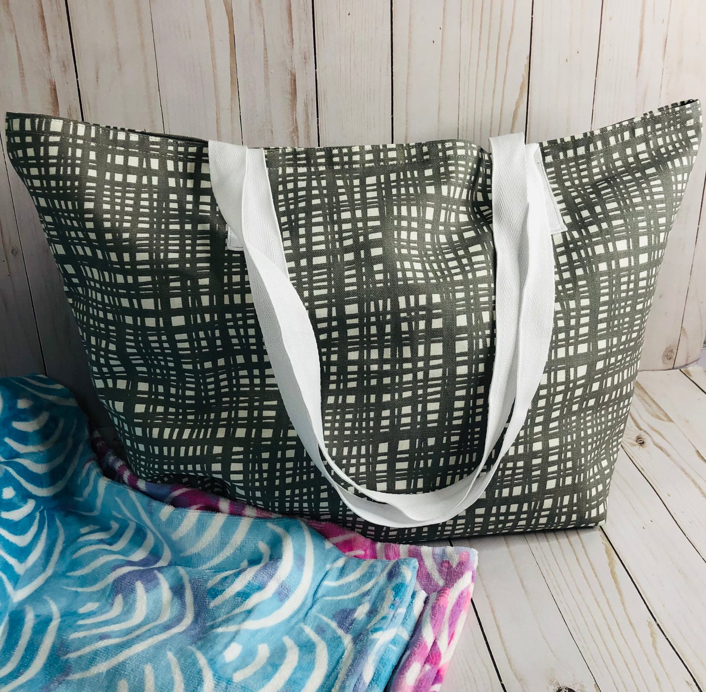 Tote Beach/Pool Canvas Bag  - Gray and White