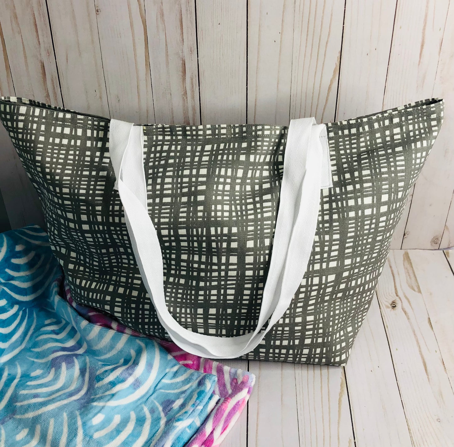 Tote Beach/Pool Canvas Bag  - Gray and White